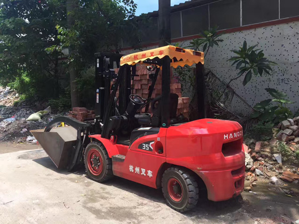 杭州叉车丨叉车散热器保养好，别让小问题造就